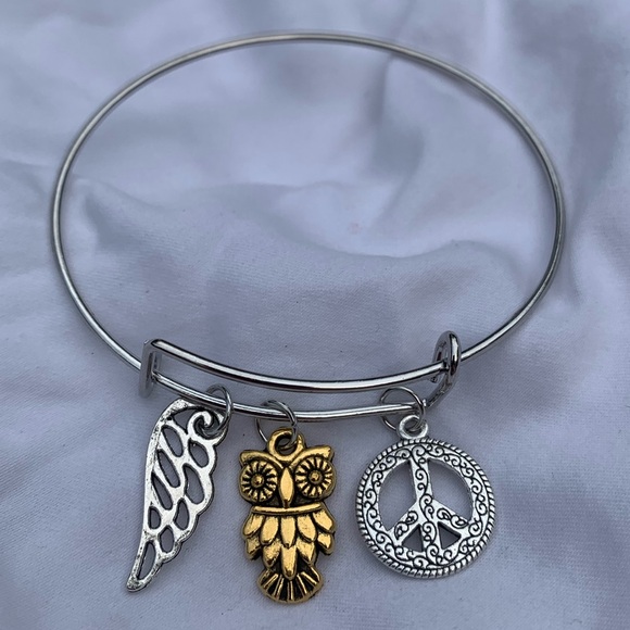 Brand New! Handmade! Adjustable Charm Bangle Bracelet! - Picture 3 of 7